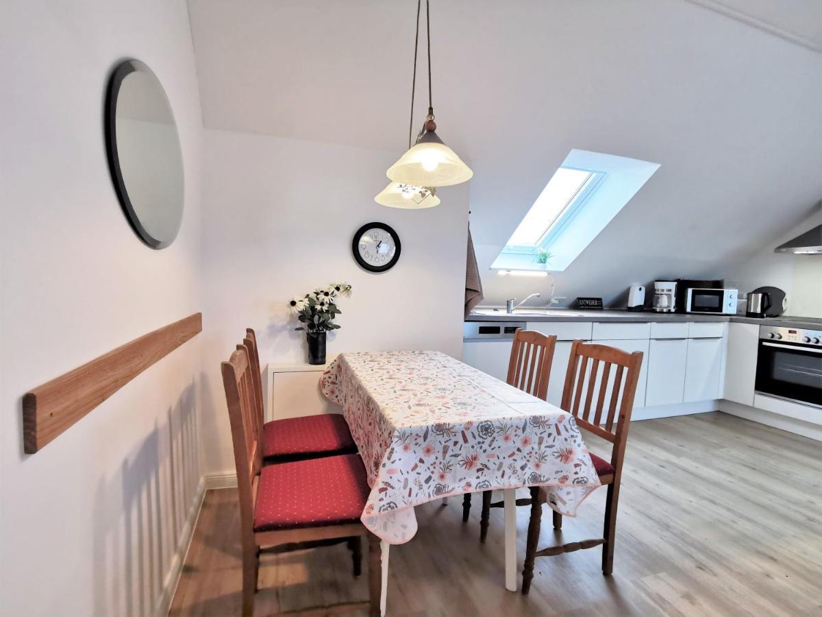 Scholz-Riewerts - Gemuetliches Apartment Mit Kueche Fuer 2 Personen Silberstedt Esterno foto